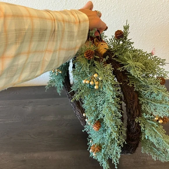 Set of two cypress christmas wreaths - Picture 7 of 8